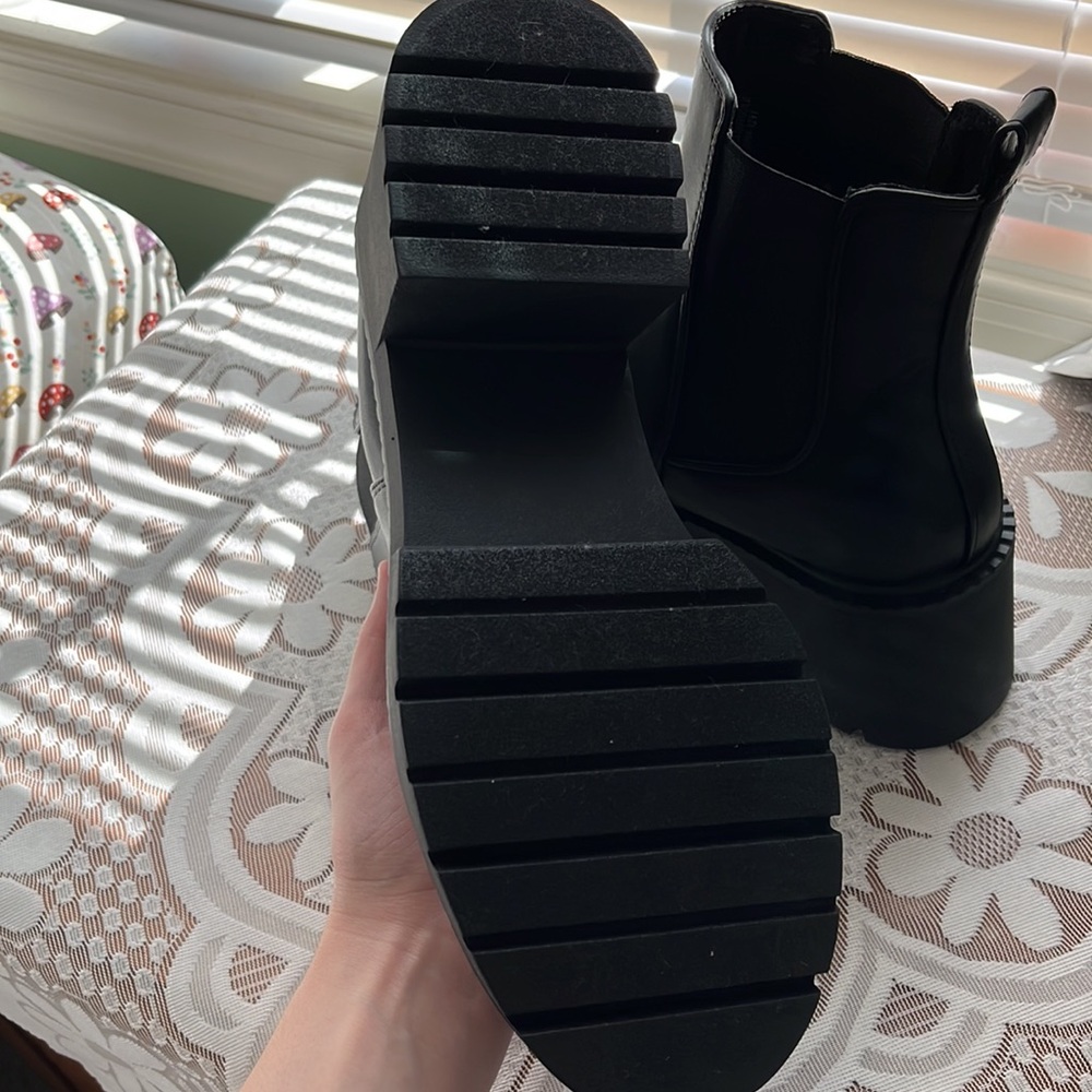 Madden Girl Chunky Tianna Boot - Picture 4 of 10